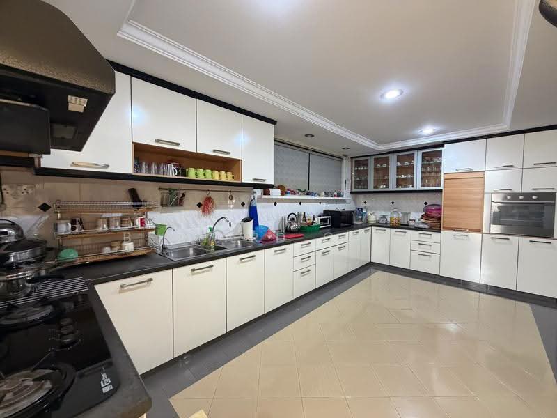 Semi-Detached House for Sale in Gelugor (Penang) - Bernard Chew - Kitchen - PropertyGuru.com.my
