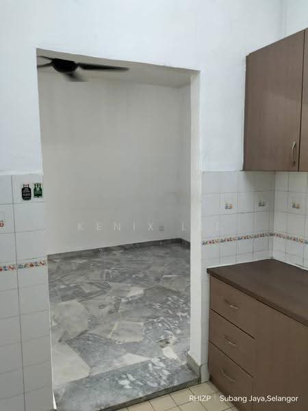 Pangsapuri untuk Disewa di Subang Perdana Goodyear Court 6 - Kenix Lee - Interior - PropertyGuru.com.my