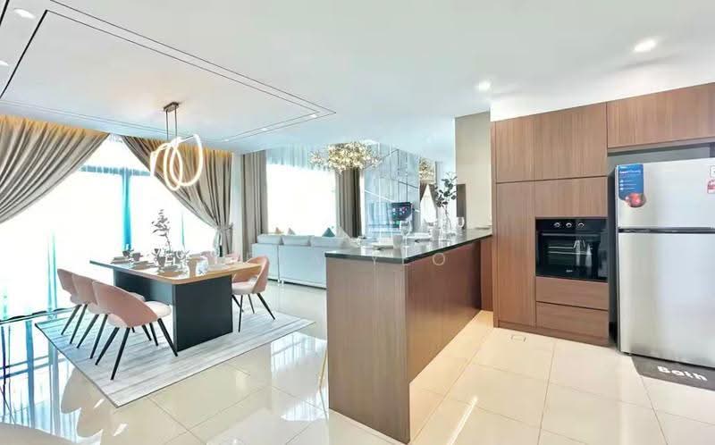Kediaman Servis untuk Dijual di Molek Regency - Eva Yeo - PropertyGuru.com.my