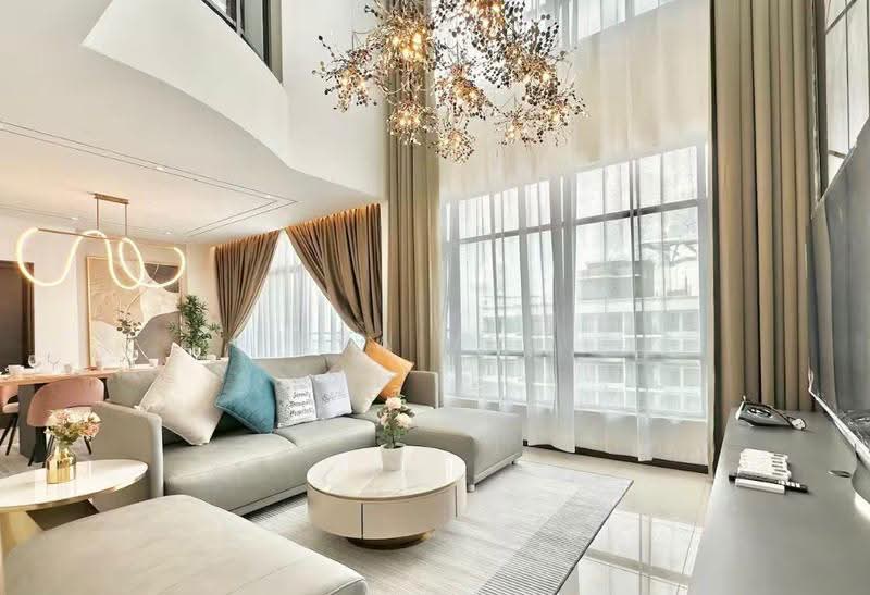Kediaman Servis untuk Dijual di Molek Regency - Eva Yeo - Living Room - PropertyGuru.com.my