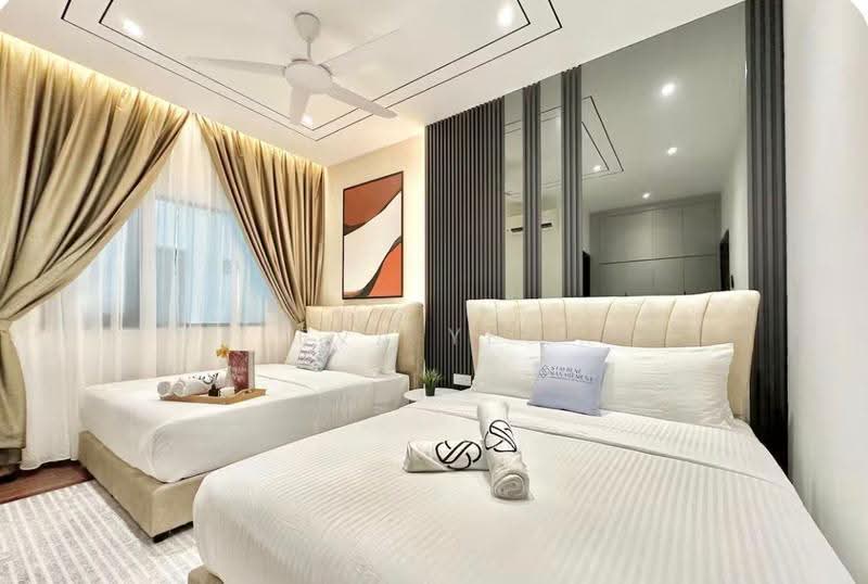 Kediaman Servis untuk Dijual di Molek Regency - Eva Yeo - Bedroom - PropertyGuru.com.my