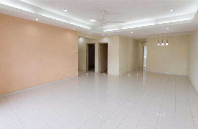 Pangsapuri untuk Disewa di Prima Tiara 1 - Jeffrey Yap - Living Room - PropertyGuru.com.my