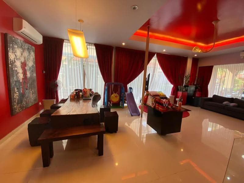 Semi-Detached House for Sale in Damansara Legenda (Petaling Jaya) - Elaine Kow - Living Room - PropertyGuru.com.my