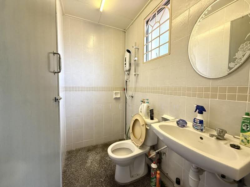 Rumah Kluster untuk Dijual di Setia Alam (Setia Alam) - GABRIEL GOH - Bathroom - PropertyGuru.com.my