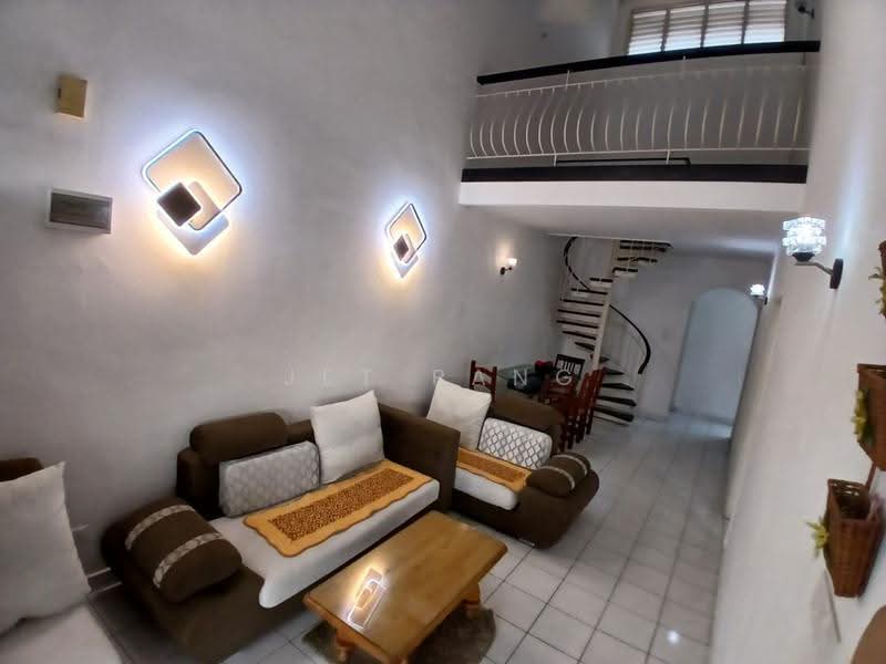 Rumah Teres 1.5-Tingkat untuk Dijual di Taman Molek (Johor Bahru) - Jet Pang - Living Room - PropertyGuru.com.my