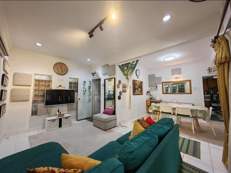 Rumah Teres 2-Tingkat untuk Dijual di Taman Setiawangsa (Setiawangsa) - Liliey Fitri - Living Room - PropertyGuru.com.my
