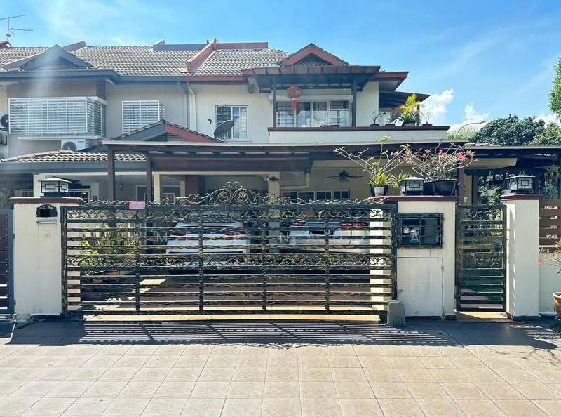 Rumah Teres 2-Tingkat untuk Dijual di Kota Kemuning (Shah Alam) - Ammeer Nadzrai - Exterior - PropertyGuru.com.my