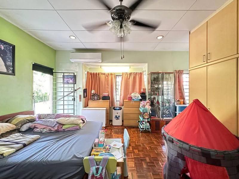 Rumah Teres 2-Tingkat untuk Dijual di Kota Kemuning (Shah Alam) - Ammeer Nadzrai - Bedroom - PropertyGuru.com.my