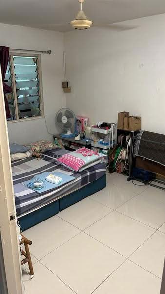 Flat for Sale at Seksyen 2 Wangsa Maju Flat - Foong Yun - Bedroom - PropertyGuru.com.my