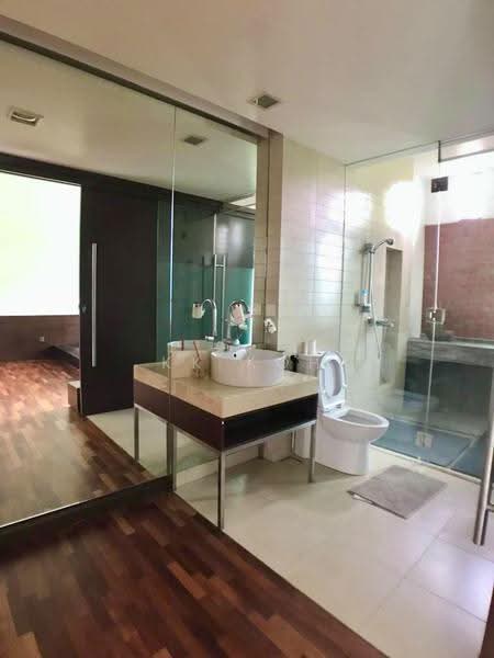 Bungalow House for Sale in Leisure Farm (Gelang Patah) - KK Koh - Bathroom - PropertyGuru.com.my