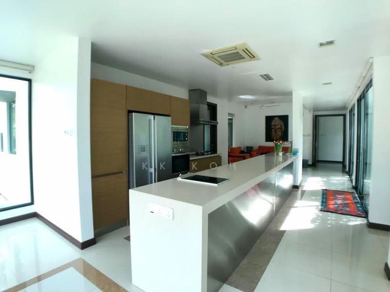 Bungalow House for Sale in Leisure Farm (Gelang Patah) - KK Koh - Kitchen - PropertyGuru.com.my