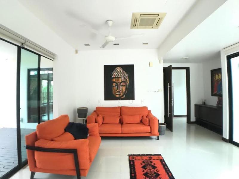 Bungalow House for Sale in Leisure Farm (Gelang Patah) - KK Koh - Living Room - PropertyGuru.com.my