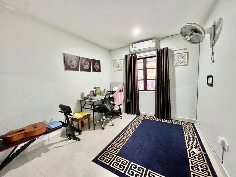 2-storey Terraced House for Sale in Seksyen 27 (Shah Alam) - Shafika Shahidin - PropertyGuru.com.my