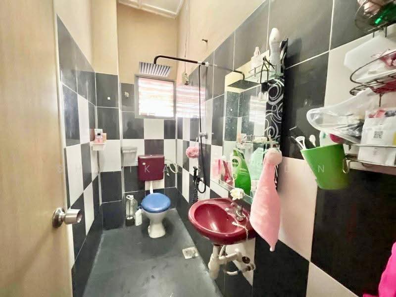 2-storey Terraced House for Sale in Seksyen 27 (Shah Alam) - Shafika Shahidin - PropertyGuru.com.my