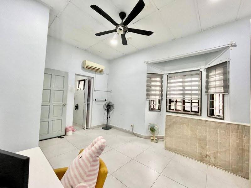2-storey Terraced House for Sale in Seksyen 27 (Shah Alam) - Shafika Shahidin - PropertyGuru.com.my