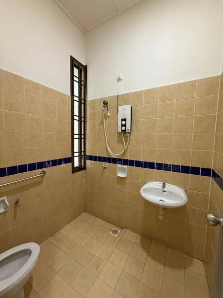 1-storey Terraced House for Sale in Taman Puteri Wangsa (Ulu Tiram) - Marcus Tey - Bathroom - PropertyGuru.com.my