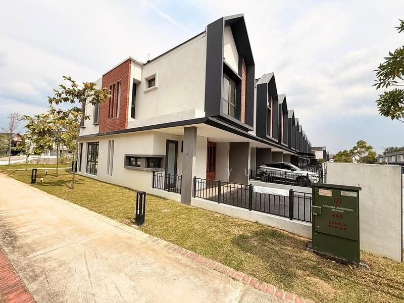Terraced House for Sale in Elmina (Shah Alam) - HADZRIN YUSOF - Exterior - PropertyGuru.com.my