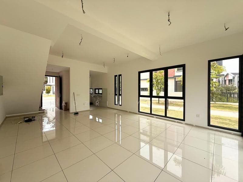 Terraced House for Sale in Elmina (Shah Alam) - HADZRIN YUSOF - Living Room - PropertyGuru.com.my