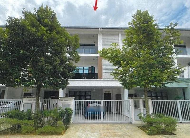 2.5-storey Terraced House for Sale in Bangi (Selangor) - Fifi Natasya - Exterior - PropertyGuru.com.my