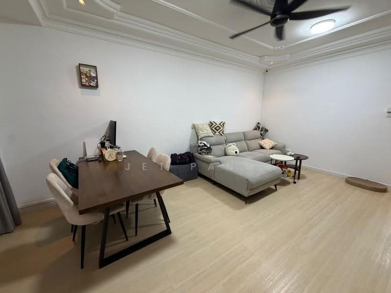 2-storey Terraced House for Sale in Permas Jaya (Johor Bahru) - Jet Pang - Living Room - PropertyGuru.com.my