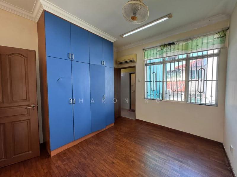 Rumah Teres 2.5-Tingkat untuk Disewa di Taman Perling (Perling) - Sharon Ng - Bedroom - PropertyGuru.com.my