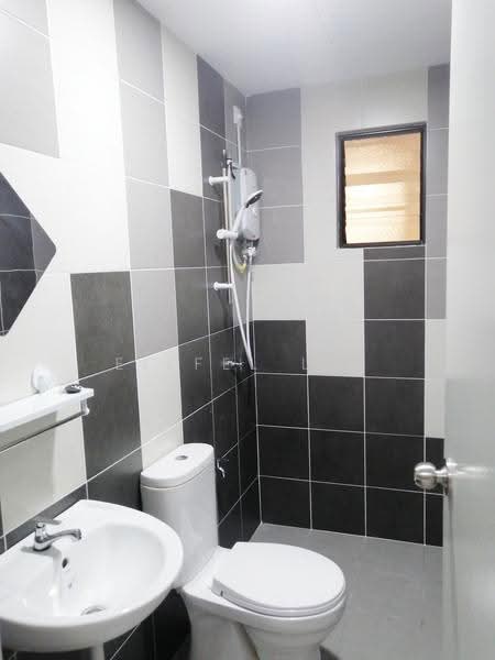 Service Residence for Rent at Residensi Mutiara Kajang 2 - Eiffel Lai - Bathroom - PropertyGuru.com.my