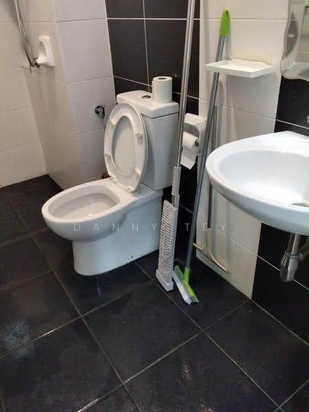 Service Residence for Rent at Sky View - Danny Tey - Bathroom - PropertyGuru.com.my