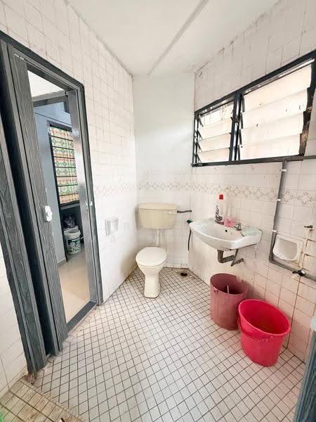 Apartment for Sale at Rampai Court - Arbain Mahmood - Bathroom - PropertyGuru.com.my