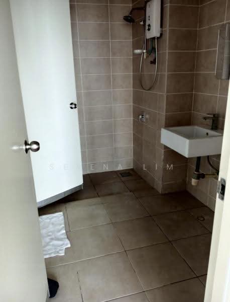 Kediaman Servis untuk Disewa di i-Residence @ i-City - Serena Lim - Bathroom - PropertyGuru.com.my