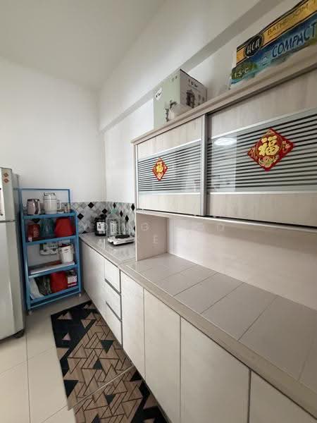 Service Residence for Rent at Mahkota Impian - Yong Soo Kee - Kitchen - PropertyGuru.com.my