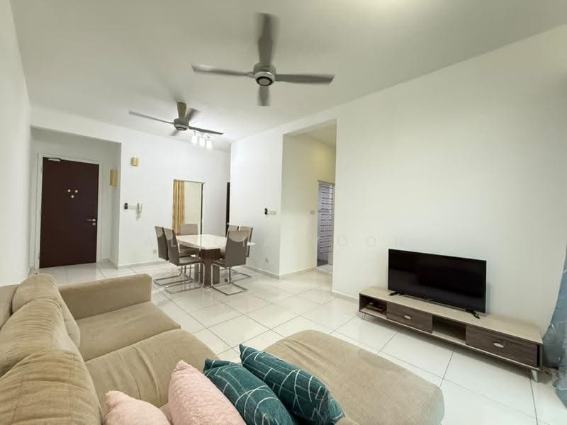 Service Residence for Sale at Sky Gardens Residences - Alicia Voon - Living Room - PropertyGuru.com.my