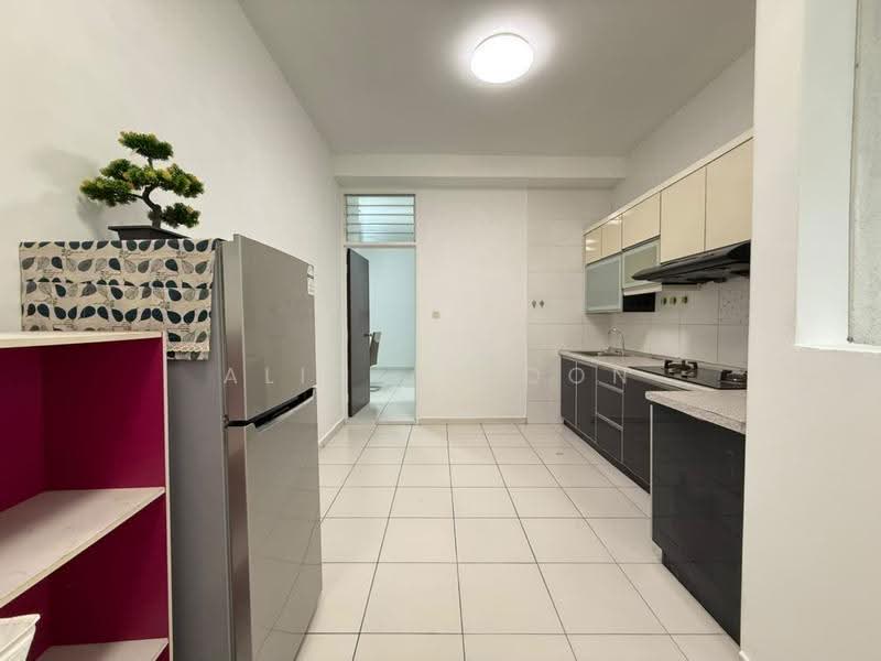 Service Residence for Sale at Sky Gardens Residences - Alicia Voon - Kitchen - PropertyGuru.com.my