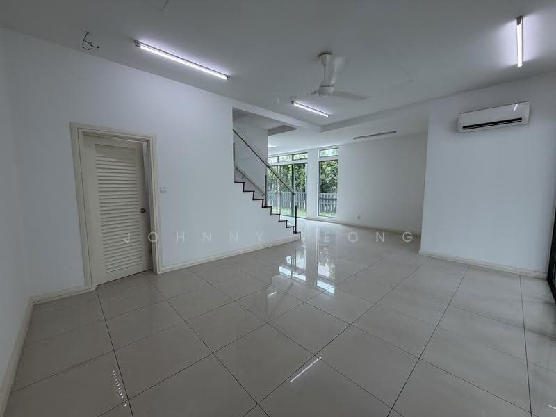 2-storey Terraced House for Sale in Setia Eco Glades (Cyberjaya) - Johnny Leong - Living Room - PropertyGuru.com.my