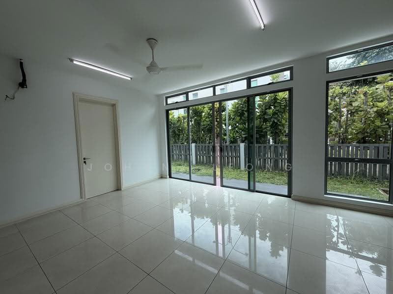2-storey Terraced House for Sale in Setia Eco Glades (Cyberjaya) - Johnny Leong - Living Room - PropertyGuru.com.my