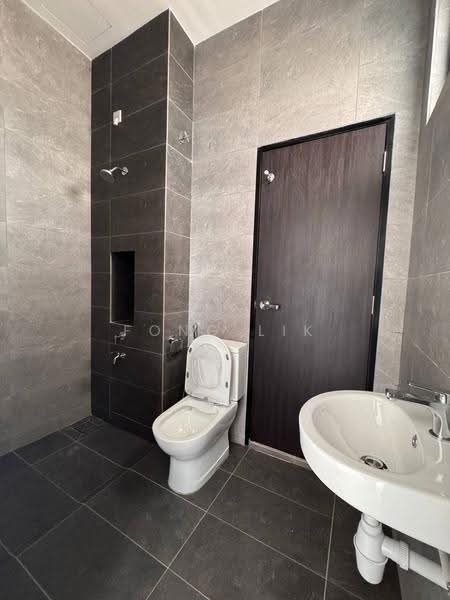 Rumah Teres 2-Tingkat untuk Dijual di Taman Impian Emas (Skudai) - Fong Lik - Bathroom - PropertyGuru.com.my