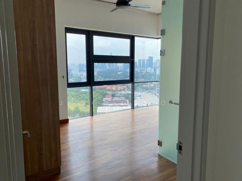 Kediaman Servis untuk Disewa di Pacific Star (Service Residence) - Jason Chooi - View - PropertyGuru.com.my