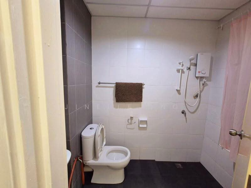 Condominium for Rent at SummerSkye Residences - Jinelle Ong - Bathroom - PropertyGuru.com.my