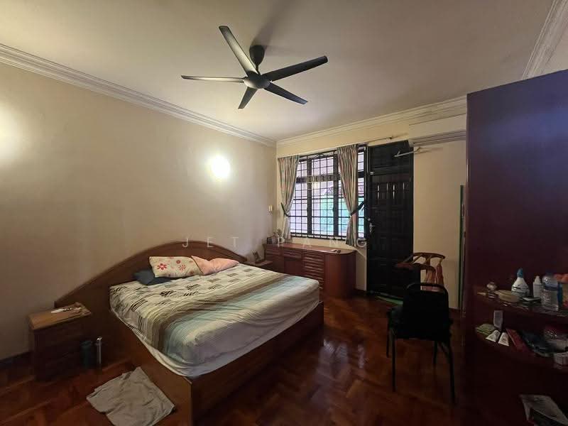 2-storey Terraced House for Sale in Permas Jaya (Johor Bahru) - Jet Pang - Bedroom - PropertyGuru.com.my