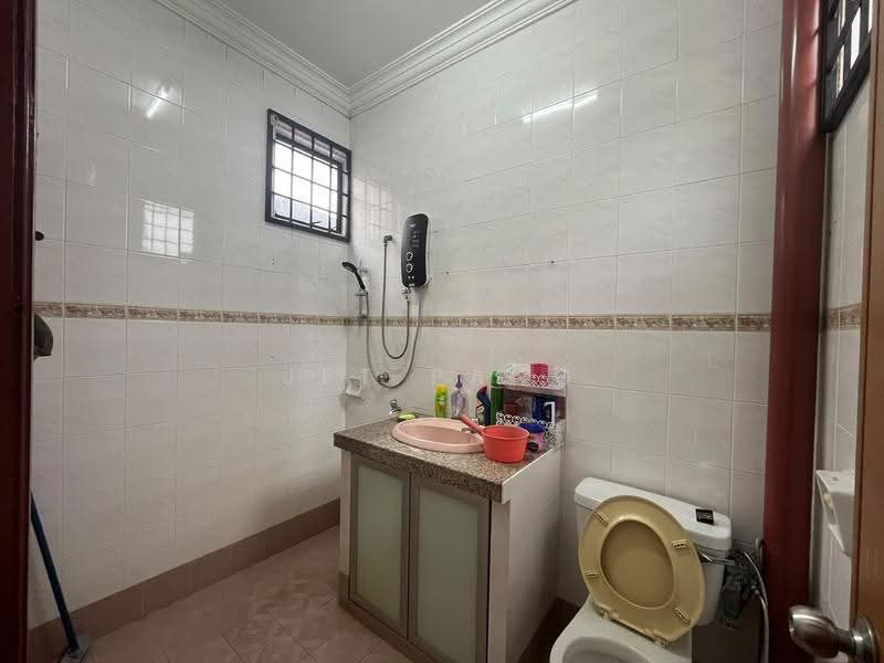 2-storey Terraced House for Sale in Permas Jaya (Johor Bahru) - Jet Pang - Bathroom - PropertyGuru.com.my