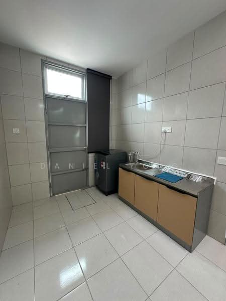 1-storey Terraced House for Rent in Johor Bahru (Johor) - Daniel Yong - Kitchen - PropertyGuru.com.my