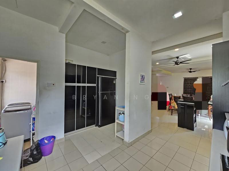Rumah Berkembar untuk Dijual di Batu 9 (Cheras) - Bryan Ng - Kitchen - PropertyGuru.com.my