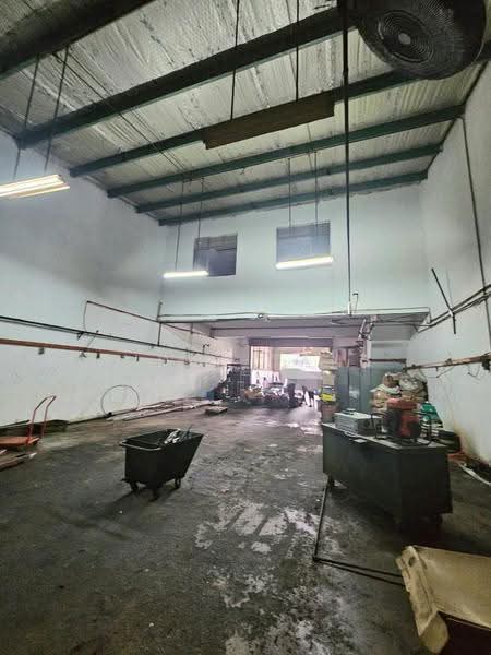 Terrace Factory for Sale in Taman Kota Puteri (Masai) - Iden Tan - Interior - PropertyGuru.com.my