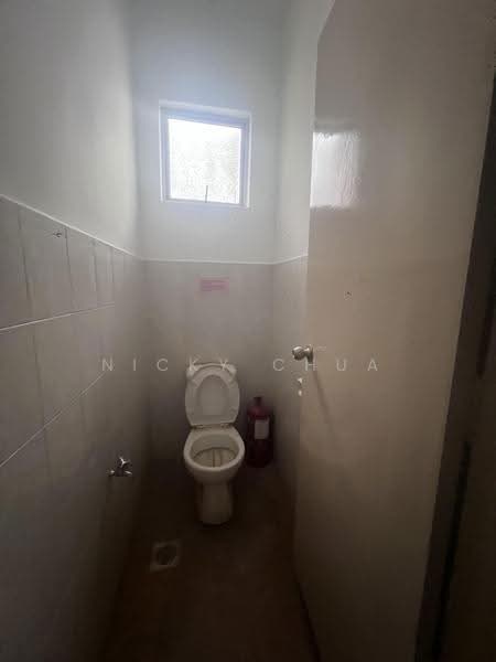 Shop / Office for Rent in Seremban (Negeri Sembilan) - Nicky Chua - Bathroom - PropertyGuru.com.my