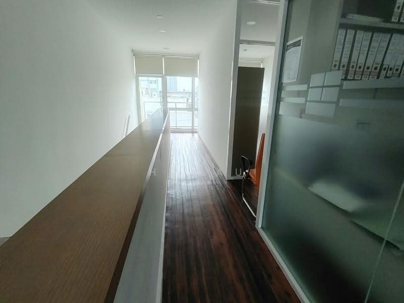 Kedai / Pejabat untuk Dijual di Puchong (Selangor) - HL Lau - Corridor - PropertyGuru.com.my