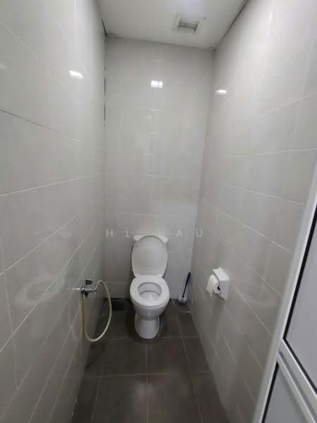Kedai / Pejabat untuk Dijual di Puchong (Selangor) - HL Lau - Bathroom - PropertyGuru.com.my