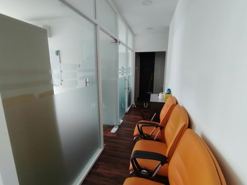 Kedai / Pejabat untuk Dijual di Puchong (Selangor) - HL Lau - Corridor - PropertyGuru.com.my