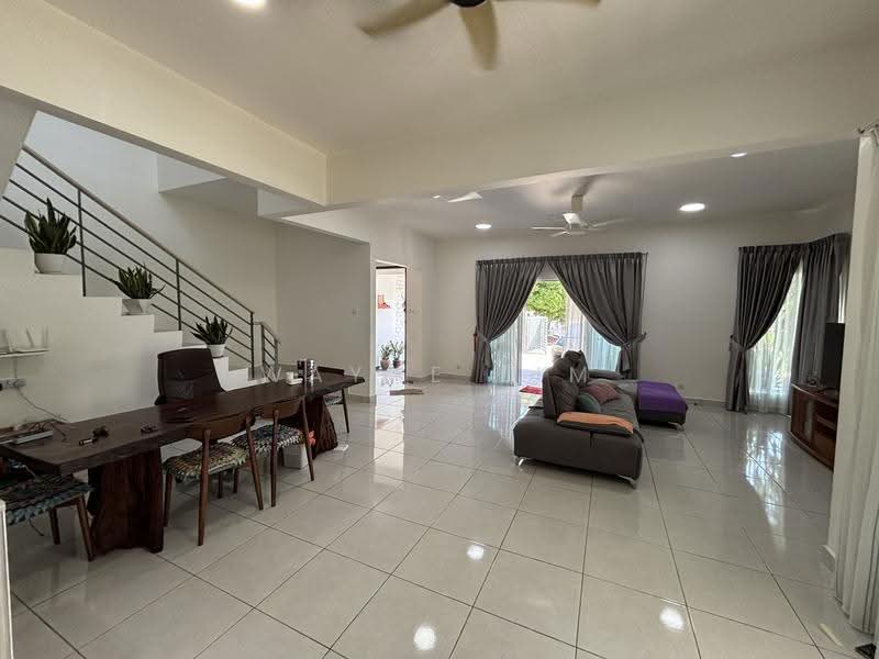 Semi-Detached House for Rent in Taman Pelangi Heights (Mantin) - Wayne Lim - Living Room - PropertyGuru.com.my