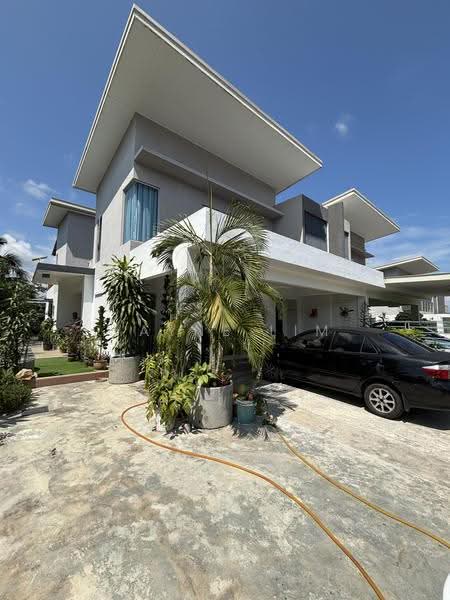 Semi-Detached House for Rent in Taman Pelangi Heights (Mantin) - Wayne Lim - Exterior - PropertyGuru.com.my