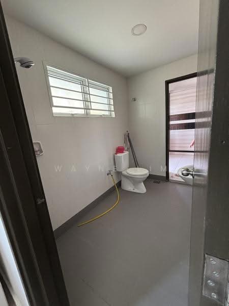 Semi-Detached House for Rent in Taman Pelangi Heights (Mantin) - Wayne Lim - Bathroom - PropertyGuru.com.my
