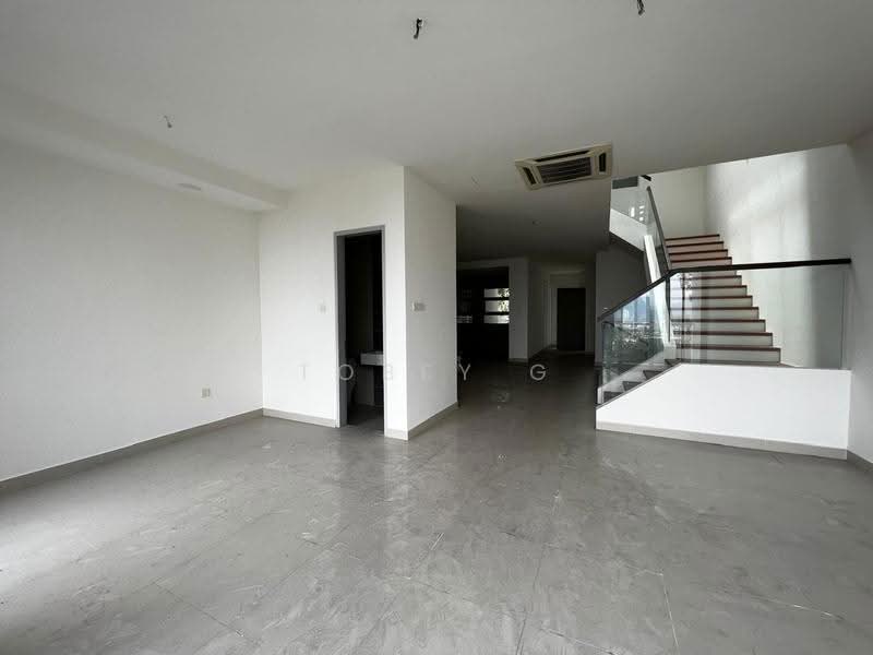 Rumah Banglo untuk Dijual di Selayang (Selangor) - Tobey G - Living Room - PropertyGuru.com.my